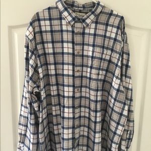 Men’s flannel shirt